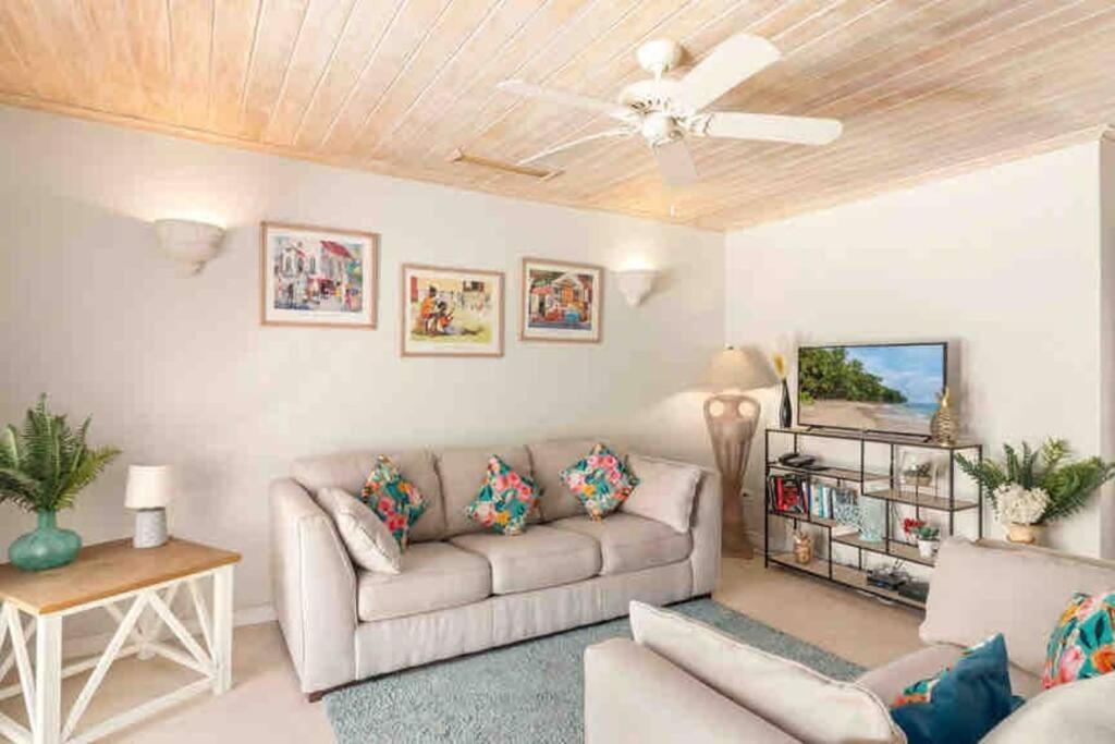 Nanpa, Luxury Family Three Bed Villa, St James West Coast, Private Pool 圣詹姆斯 外观 照片