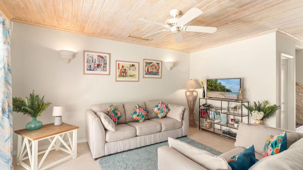 Nanpa, Luxury Family Three Bed Villa, St James West Coast, Private Pool 圣詹姆斯 外观 照片